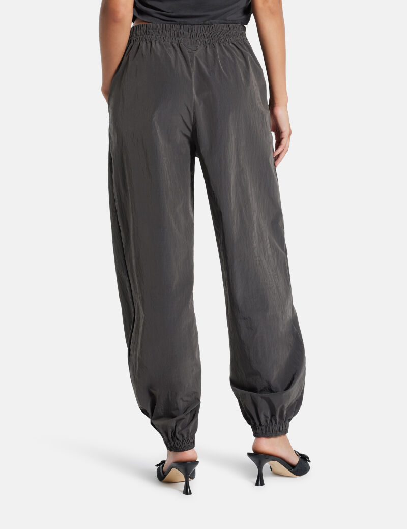 Nylon joggers