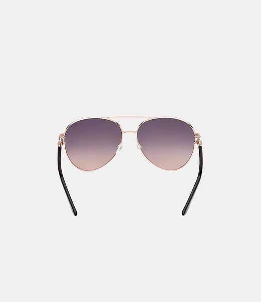 Pilot sunglasses