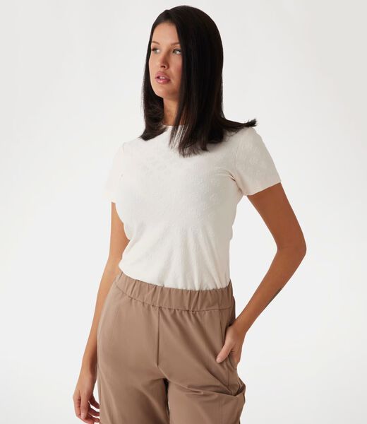 تيشيرت بطبعة شعار 4G والفاوانيا