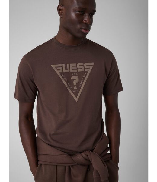 guess triangle logo t shirt