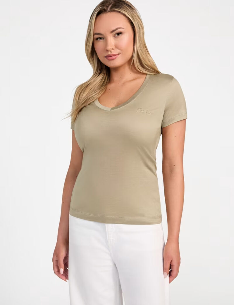 V-neck T-shirt
