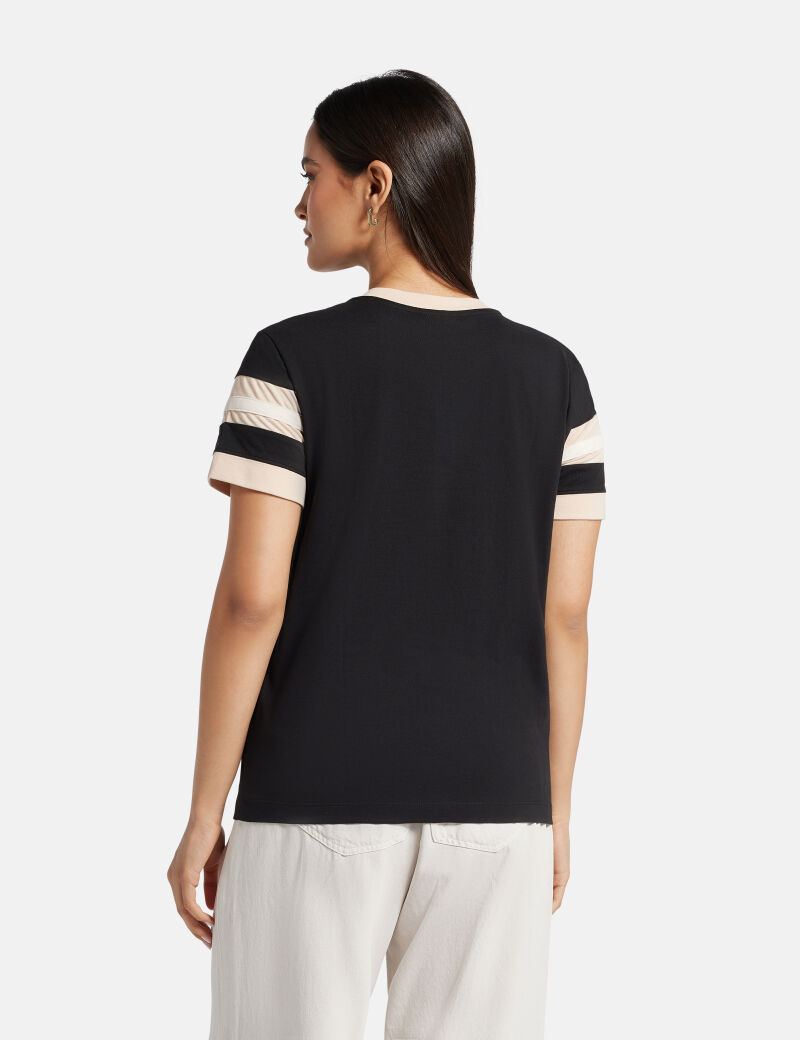Suzanne t-shirt