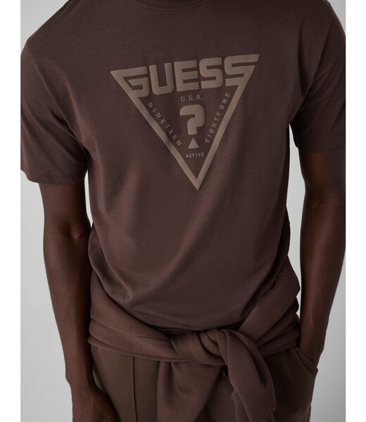 guess triangle logo t shirt