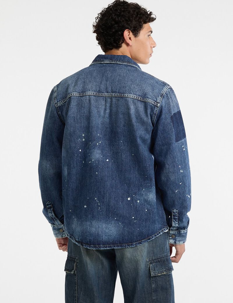 جاكيت جينز كبيرة الحجم