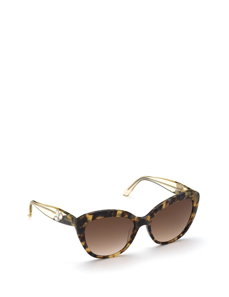 نظارة شمسية بتصميم عين القطة