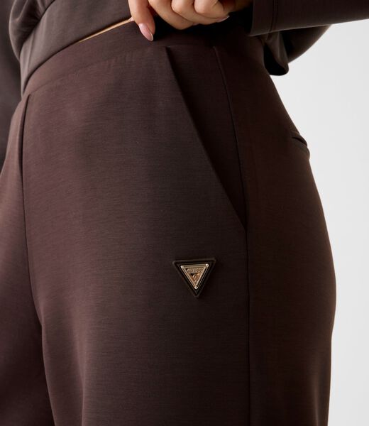 بنطال واسع الساق متوسط ​​الارتفاع