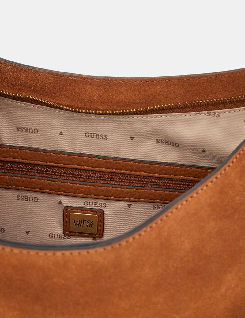 Camden genuine leather shoulder bag