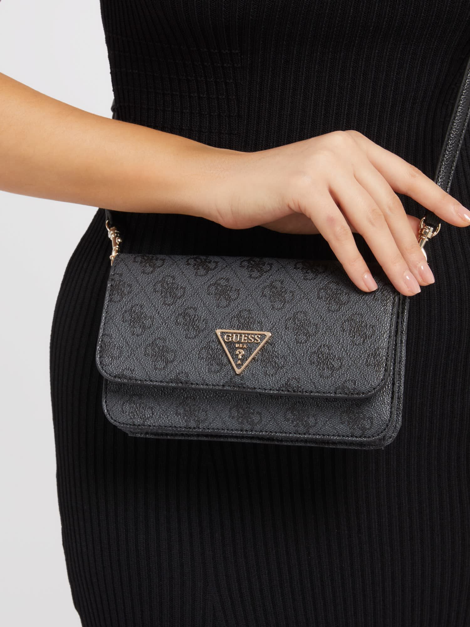 Guess xbody flap 2025