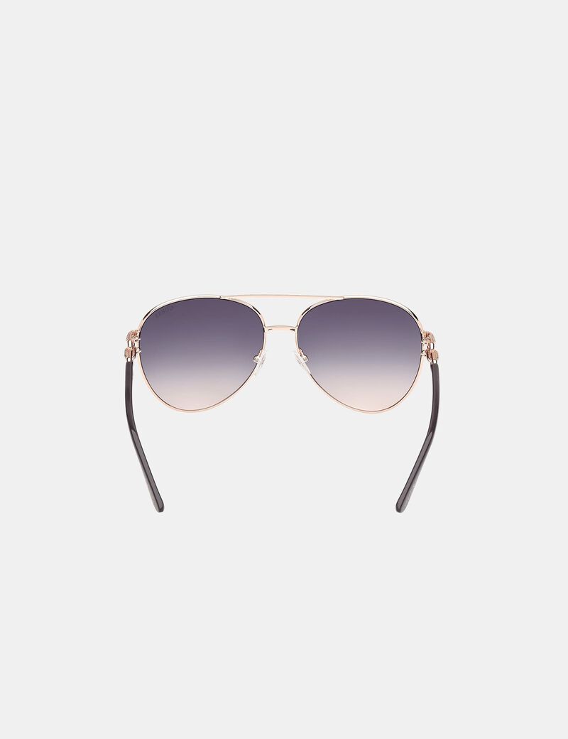 Pilot sunglasses