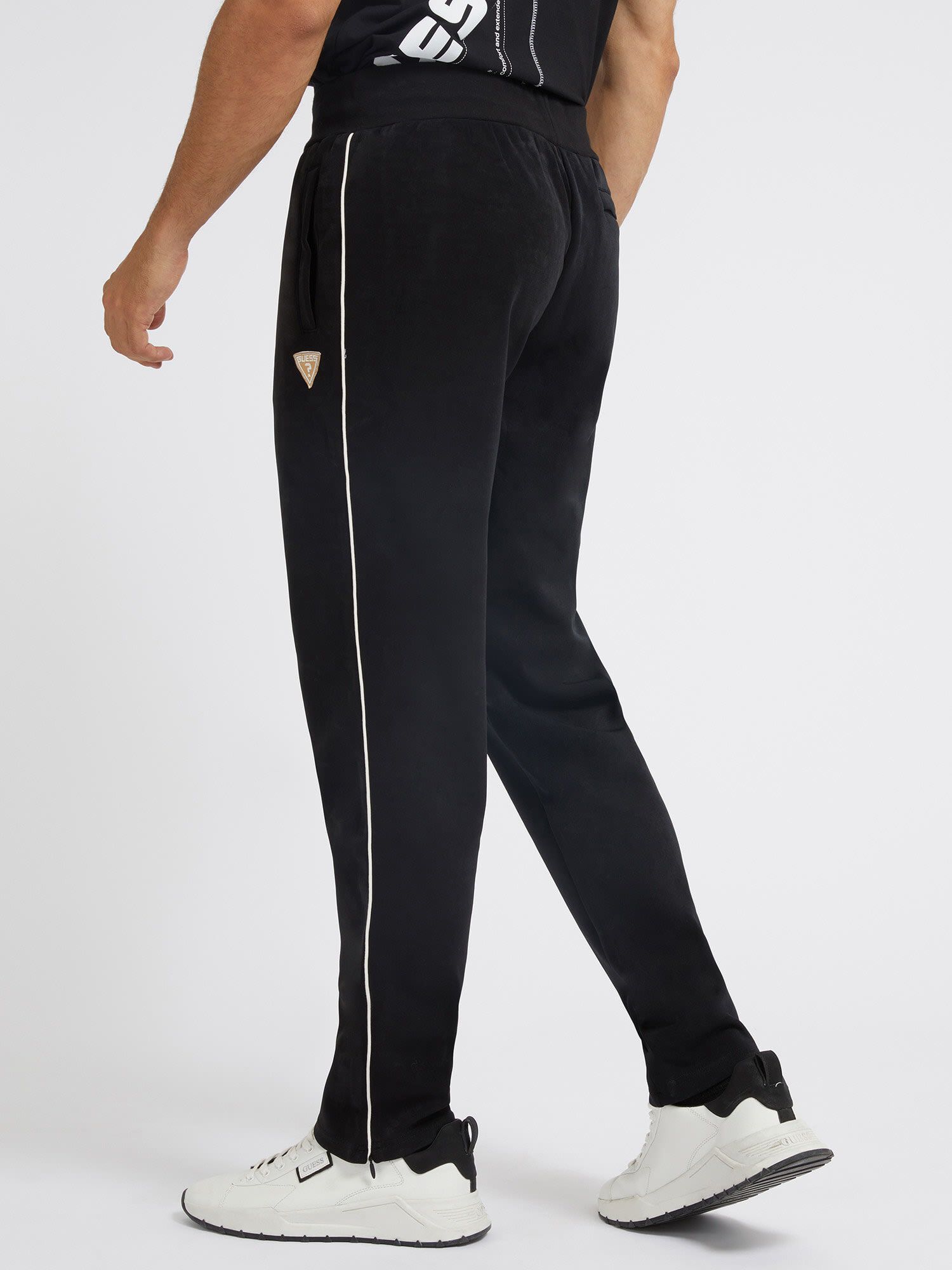Guess hotsell jogger pants