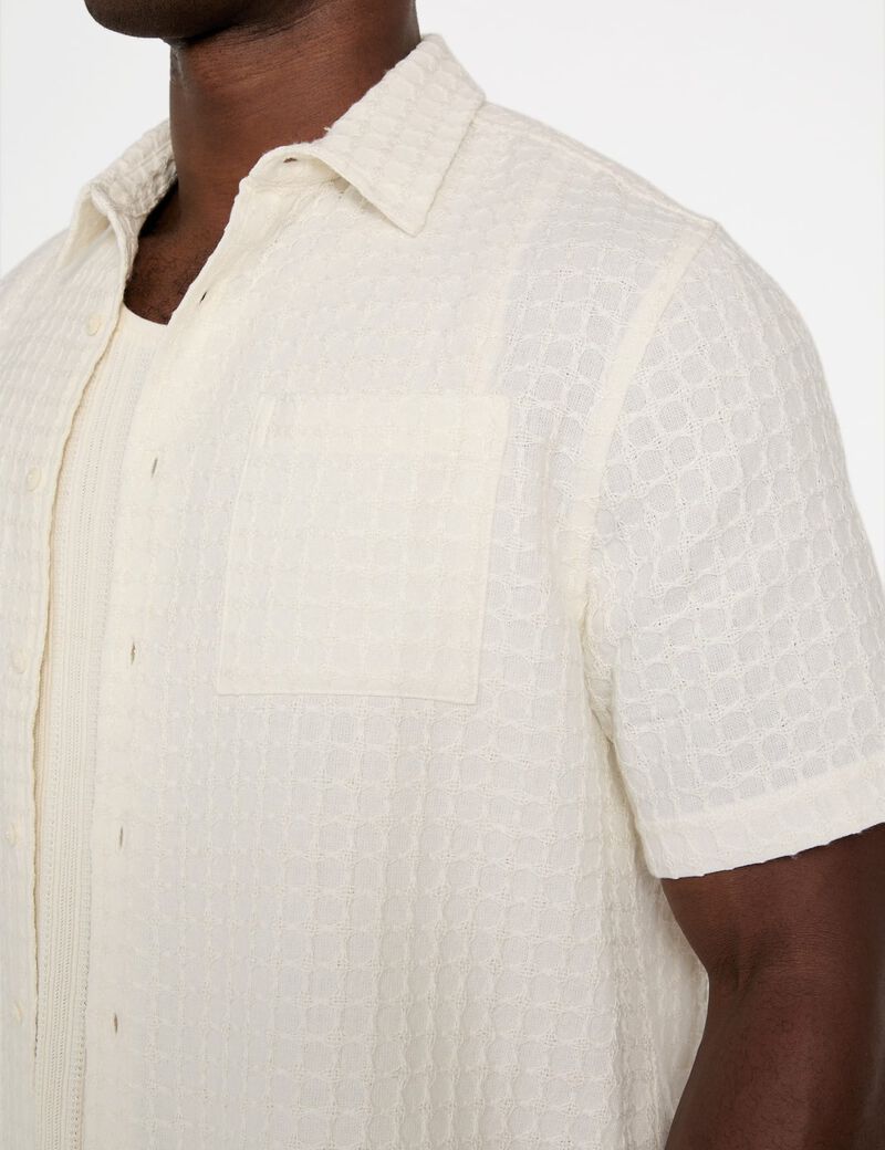 Checked texture shirt