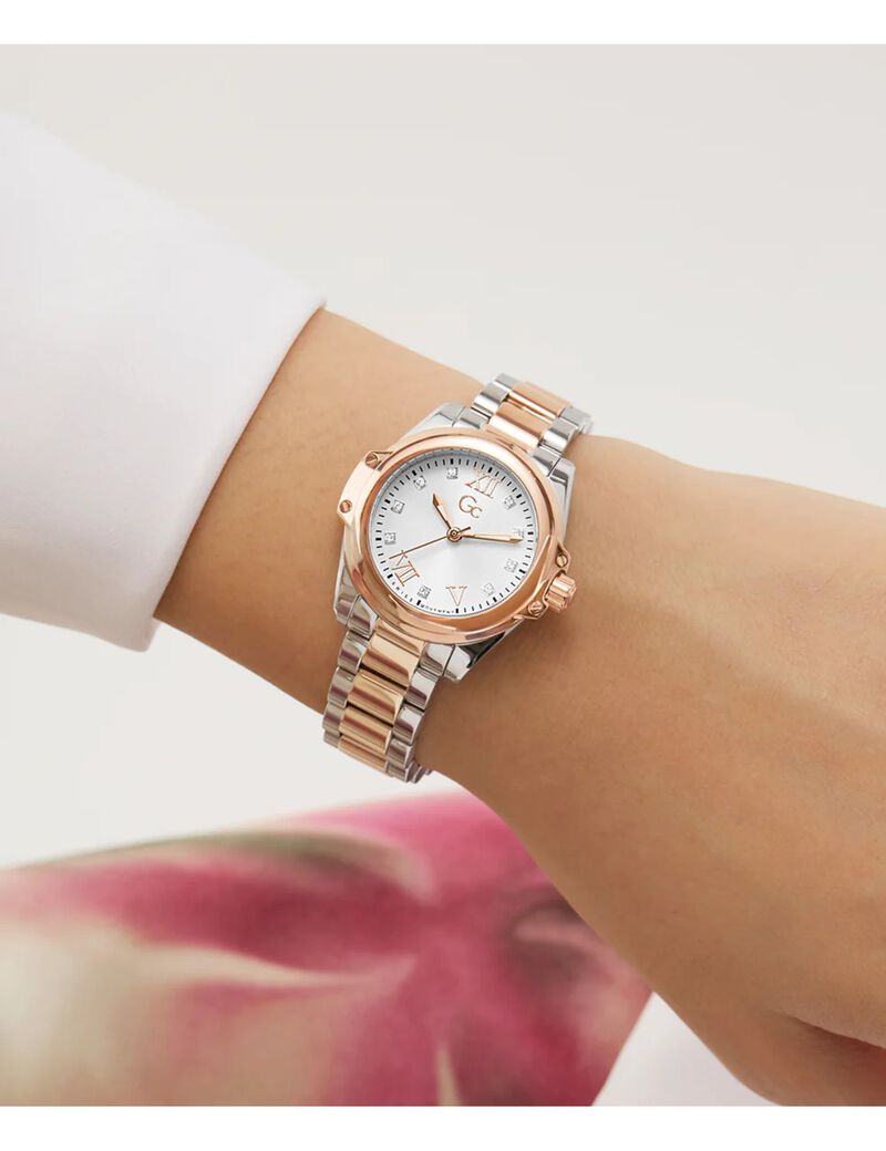 Gc Sportchic Women S 763 Mvmt White Dail 10 Amt Silver Rose Gold Stainless Steel Brct