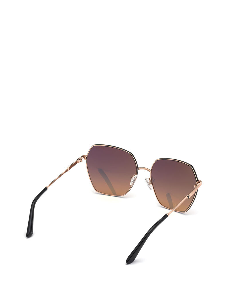 النظارات الشمسية الهندسية نموذج