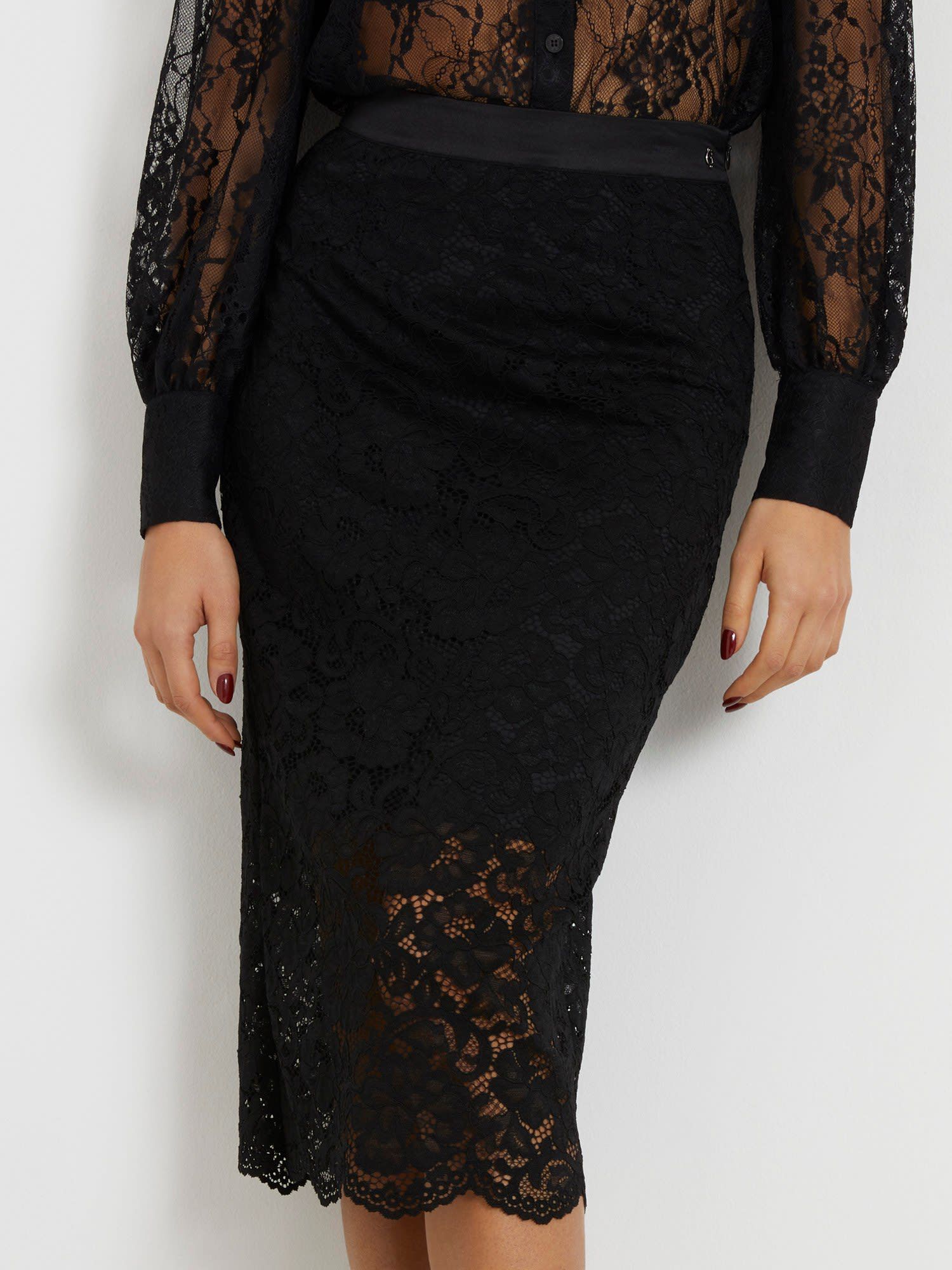 Black lace cheap guess skirt