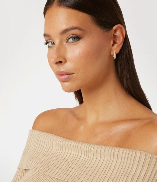 17Mm Nuances Full Pave Huggies