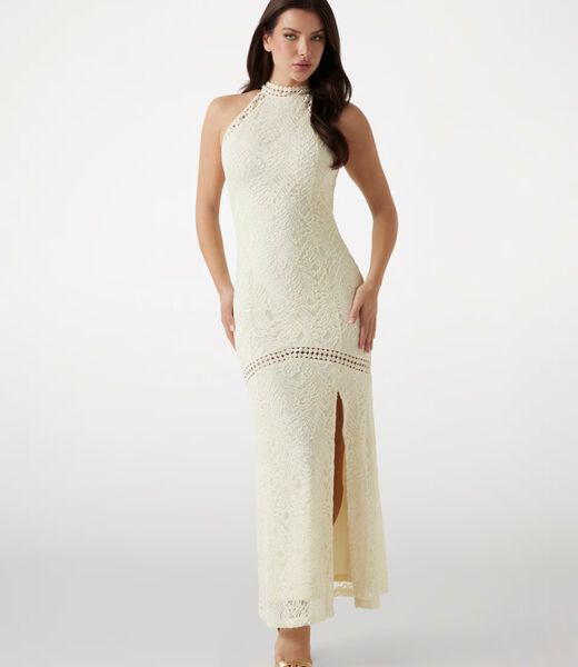 فستان طويل ضيق من الدانتيل