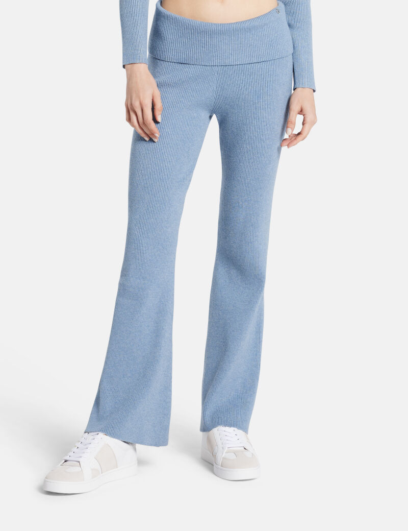 بنطال نينا بتصميم مضلع قابل للطي